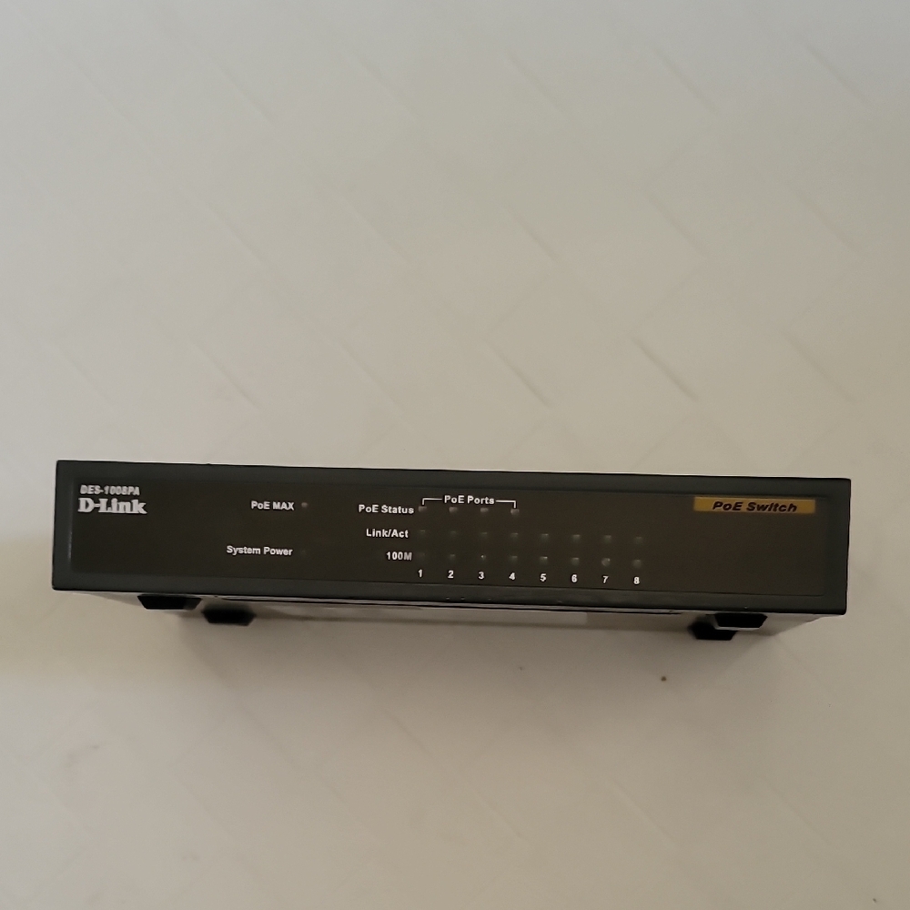 D-Link Black Rack-Mountable Network Switch with LED Indicators